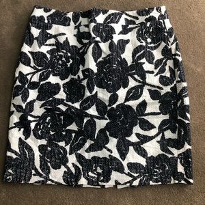 Ann Taylor Skirts - Anne Taylor pencil skirt Ann Taylor Skirts - Anne Taylor pencil skirt